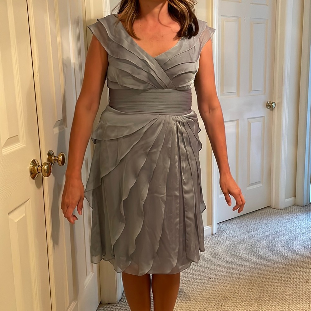 Adriannna Papell size 10, cocktail dress